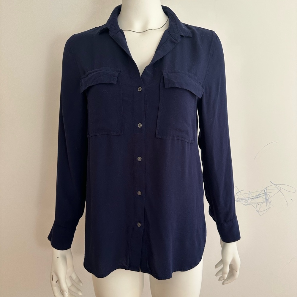 GAP Womens Button Front Shirt Blue Long Sleeve Pockets Boyfriend Fit Side Slit S